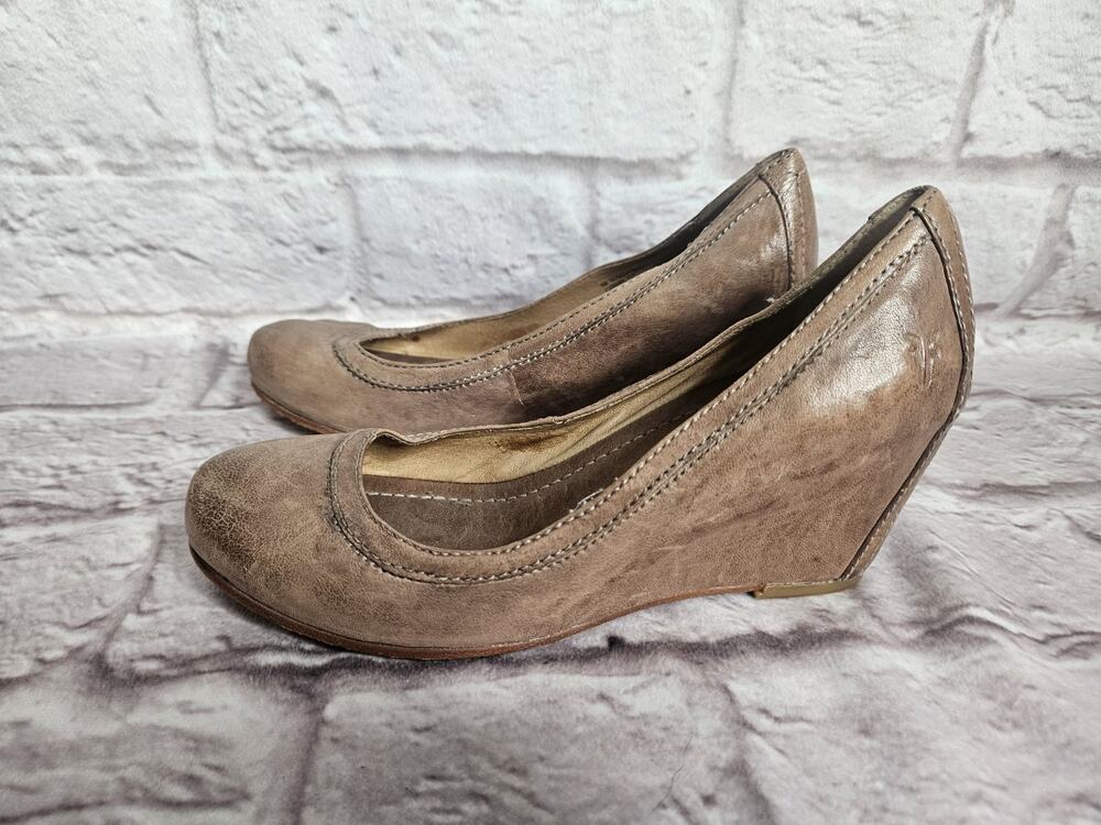 Frye Carson Wedge Pump Shoes Size 6m Grey Women's